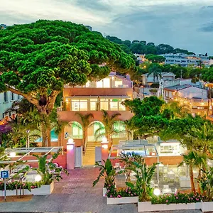 فندق The Pink Elephant, ساغارو